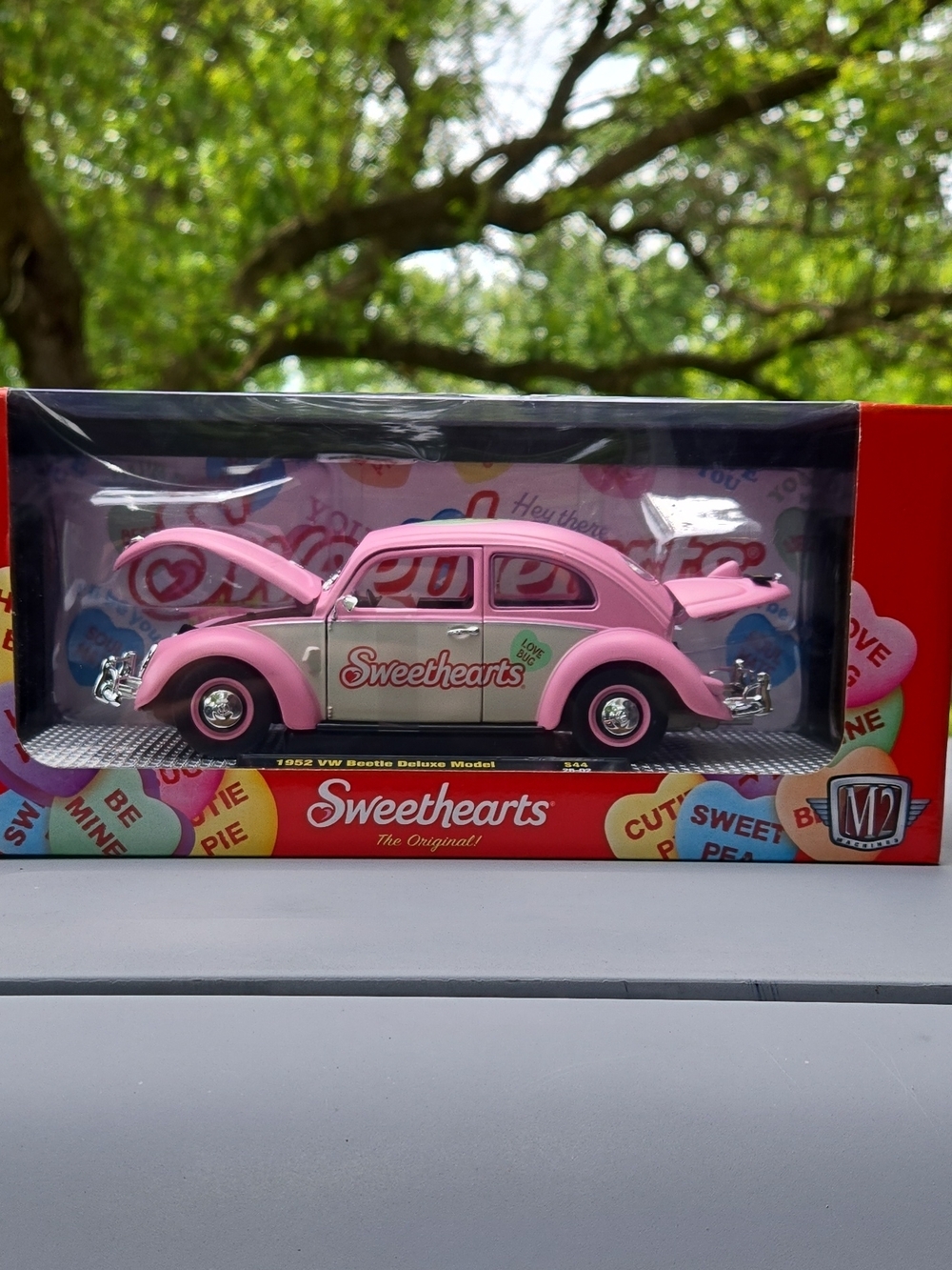 M2 Machine Sweethearts Pink and Cream VW Beetle Die-Cast Car